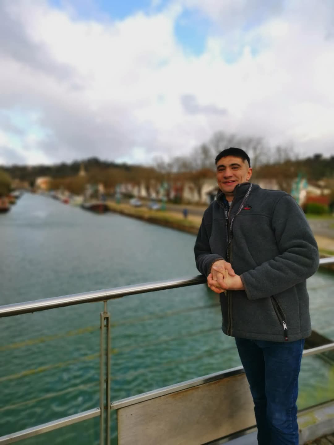 Medhy - Bacourt - Moselle | Rencontre gay