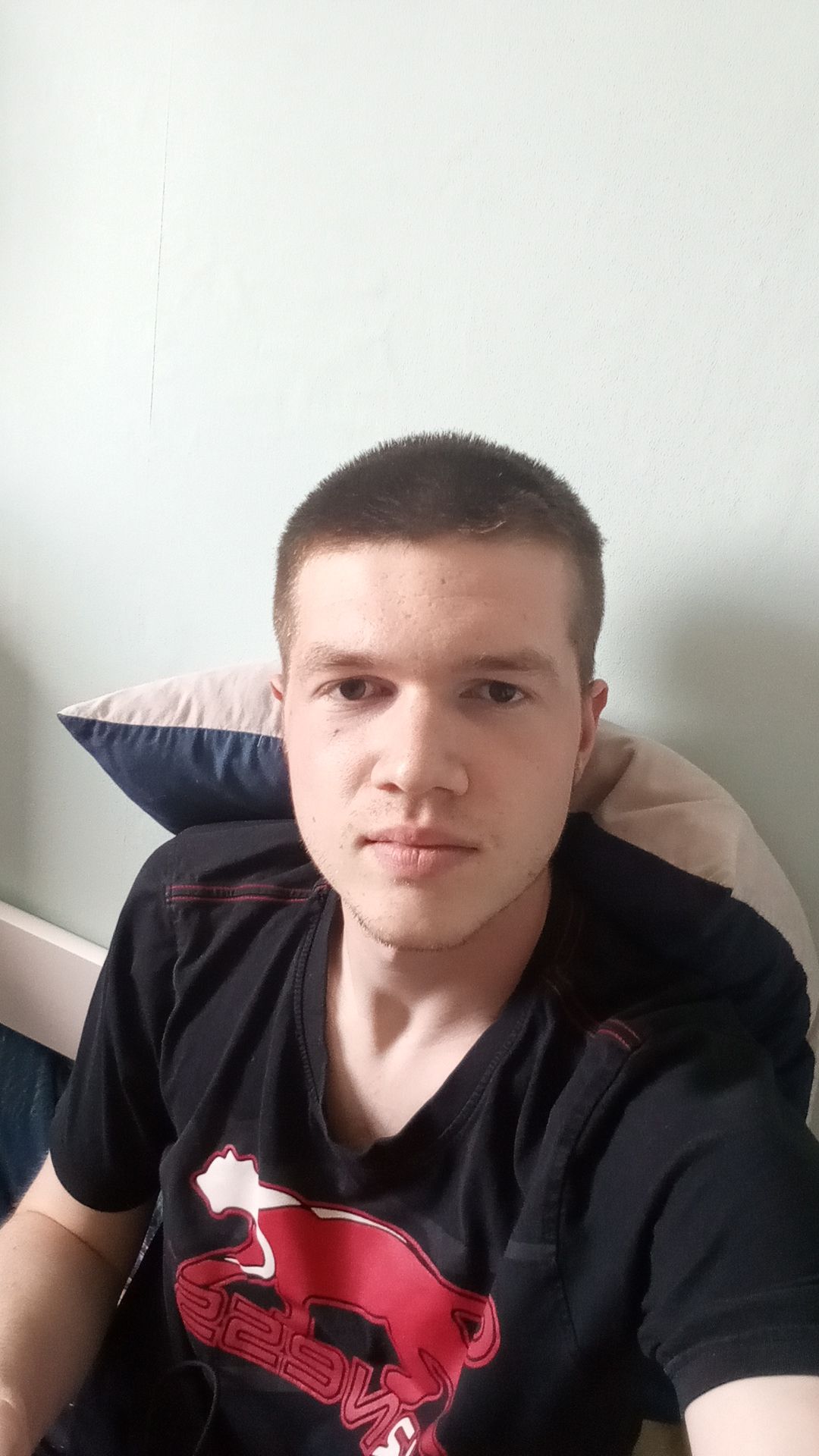 Levent - Avillers-Sainte-Croix - Meuse | Rencontre gay