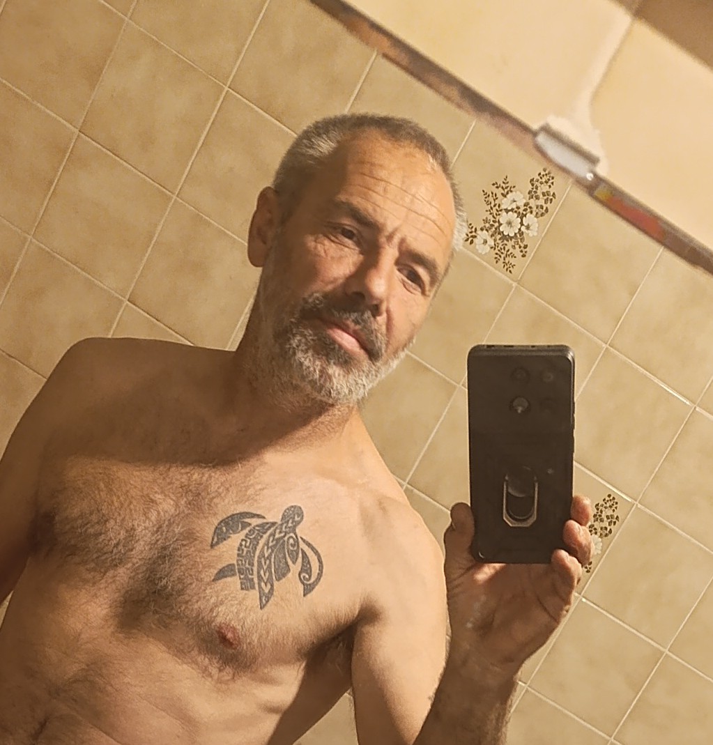 Houssni - Hellimer - Moselle | Rencontre gay