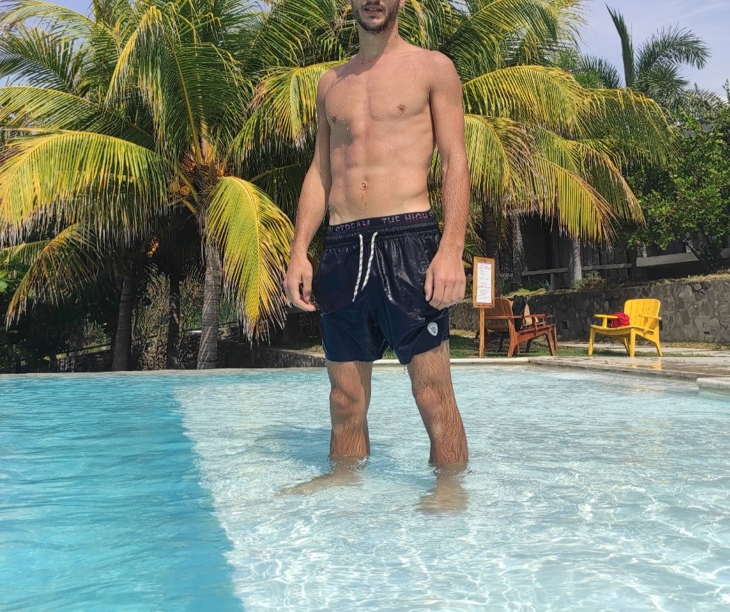Leoni - Niederbronn-les-Bains - Bas-Rhin | Rencontre gay