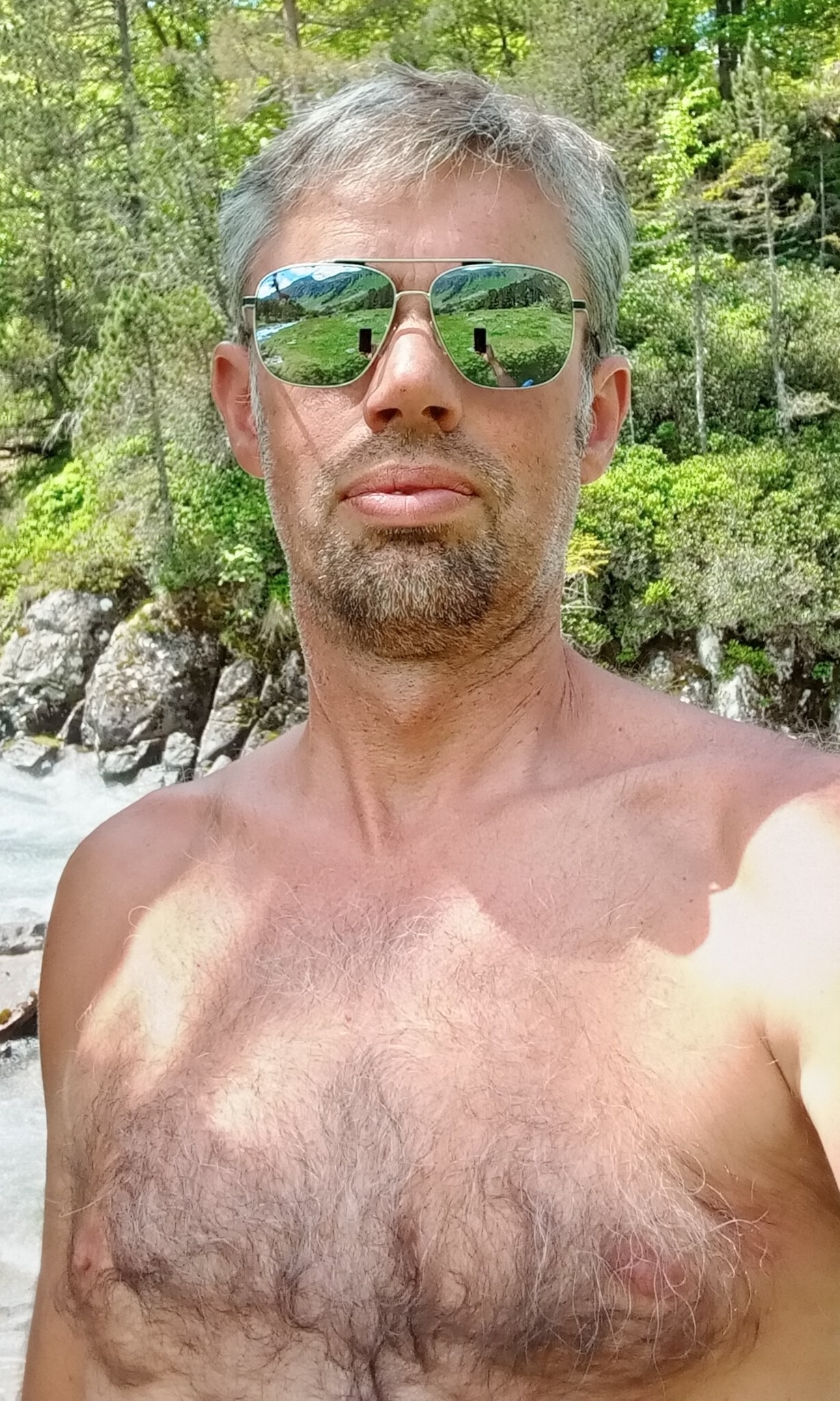 Bilhal - Forges-sur-Meuse - Meuse | Rencontre gay