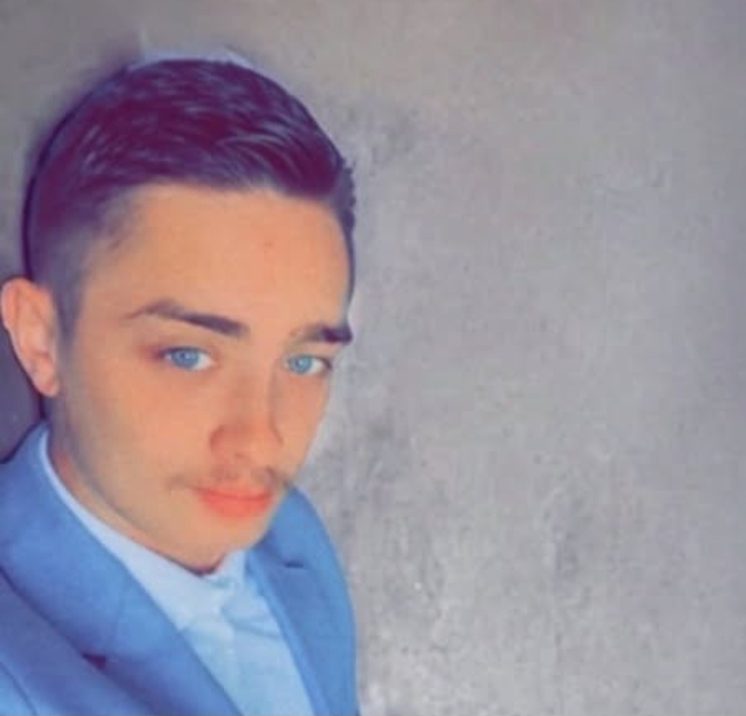 Paul-hugo - Aire - Ardennes | Rencontre gay